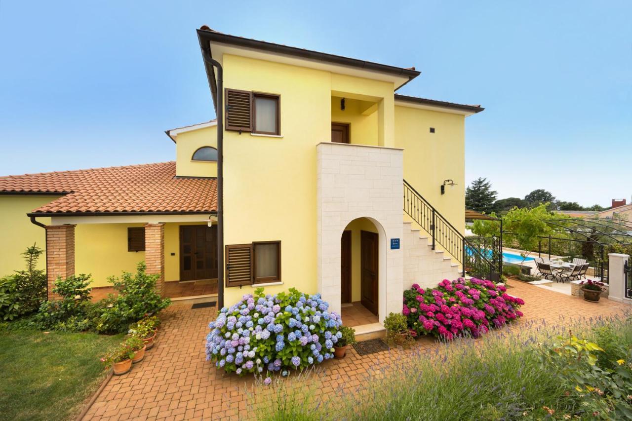 Apartmani Hrelja Labinci Esterno foto