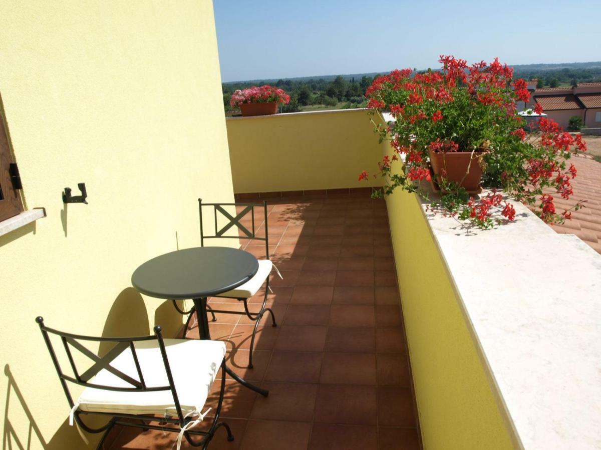 Apartmani Hrelja Labinci Esterno foto
