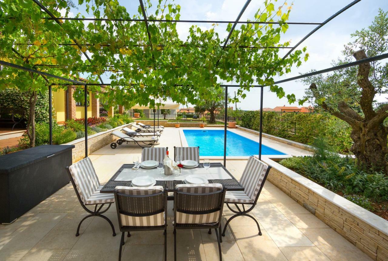 Apartmani Hrelja Labinci Esterno foto