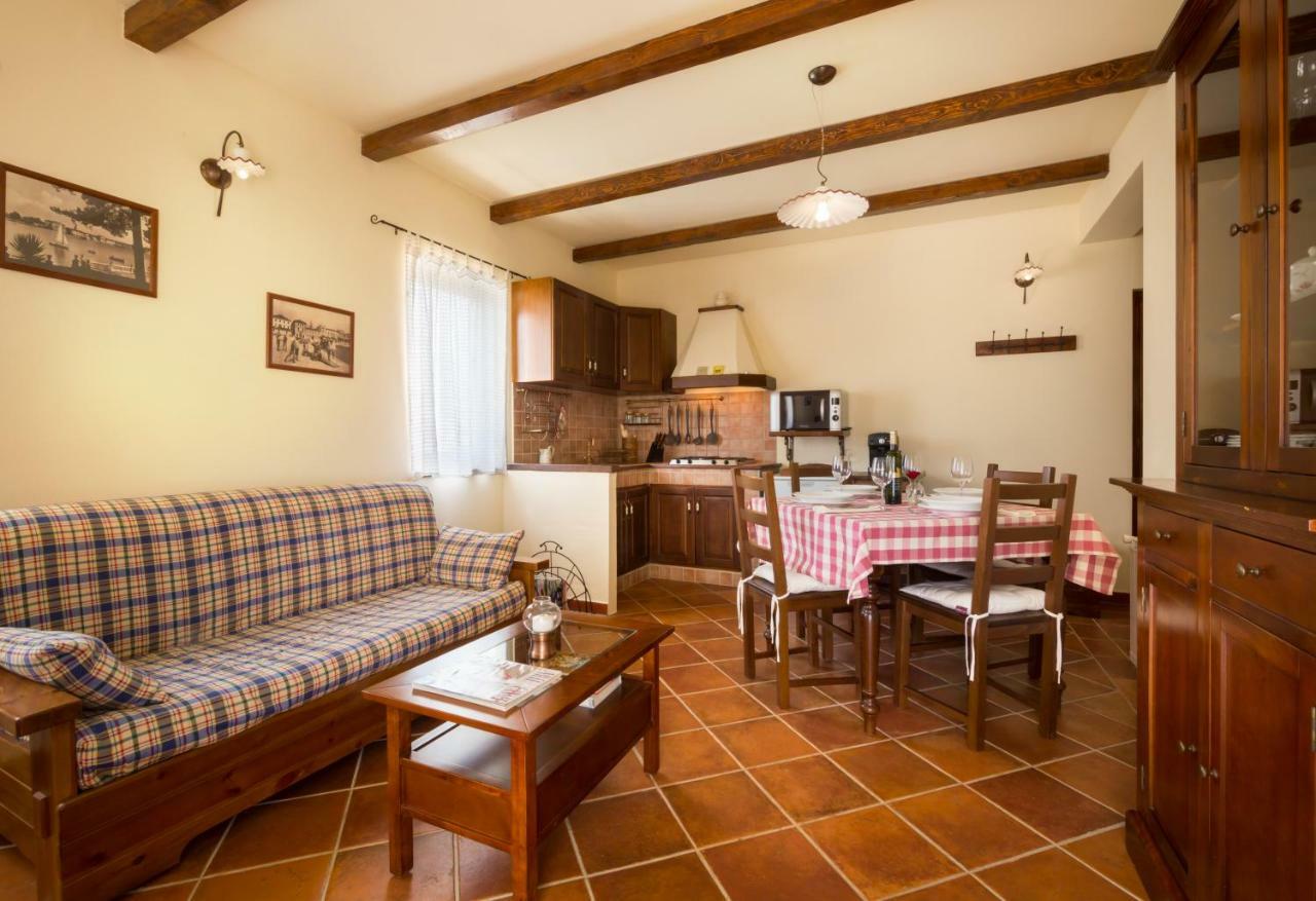 Apartmani Hrelja Labinci Esterno foto